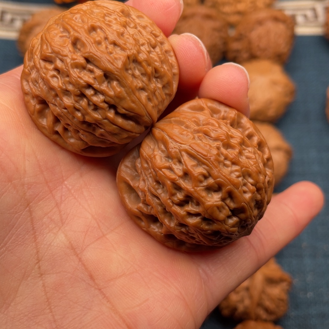 文玩核桃把件37全品原桩铁锤