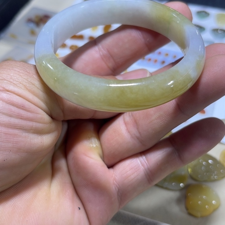 翡翠未镶嵌吊坠(不含链)手镯52.5圈口