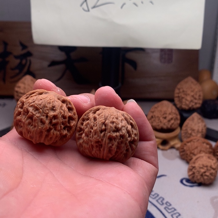 凛***冬桃核吊坠山地果磨盘尺寸35