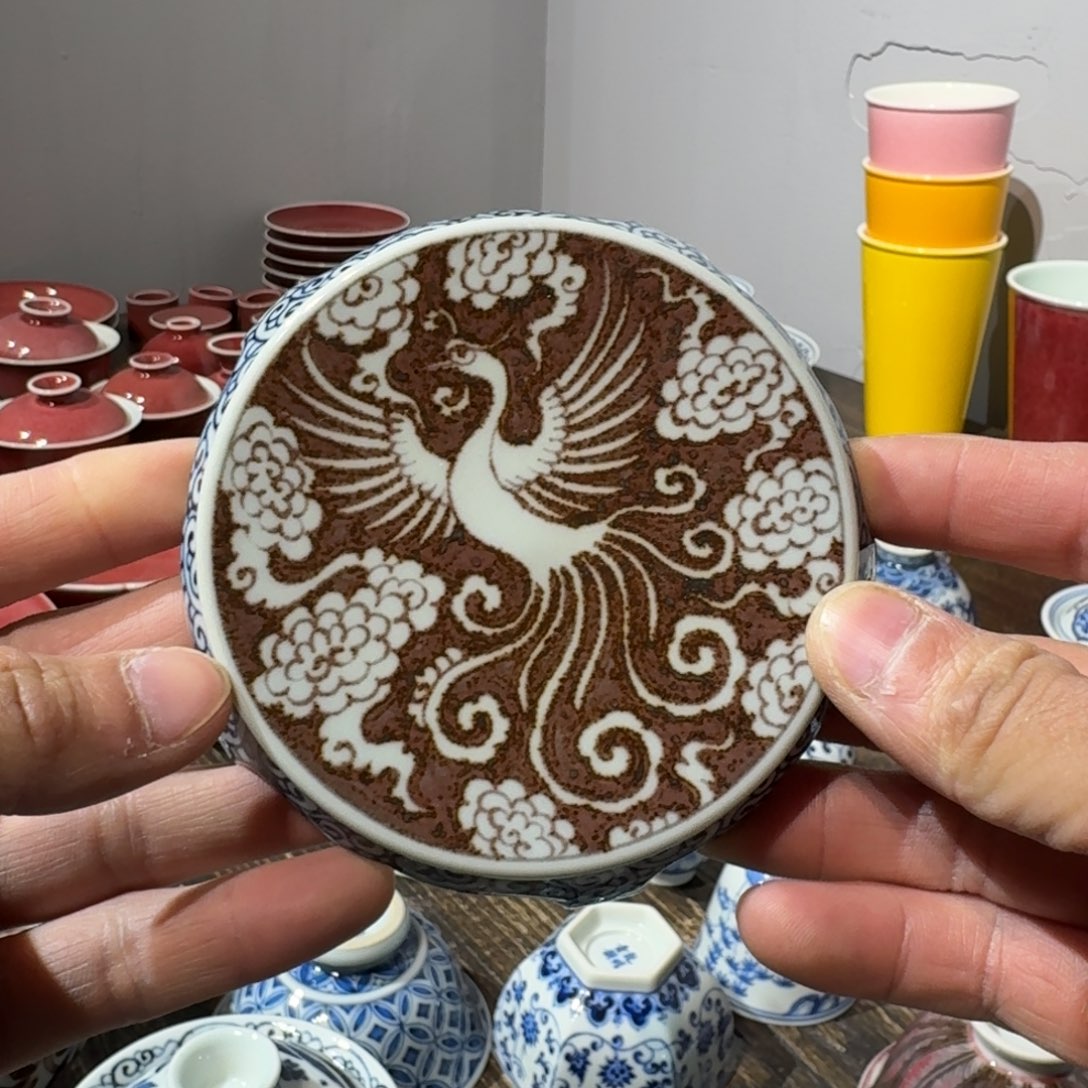 用***5景德镇陶瓷。          