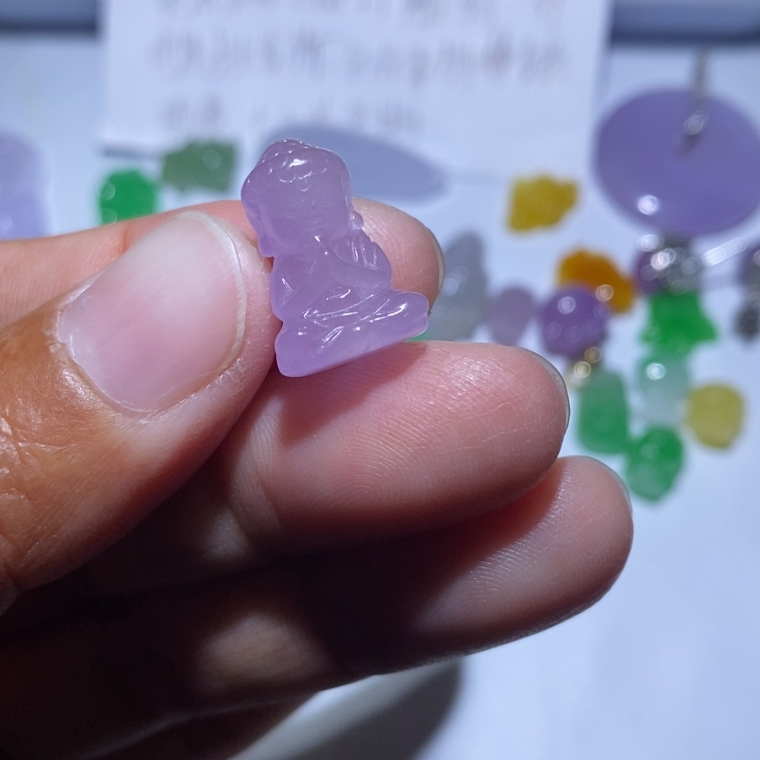 颈饰未镶嵌翡翠规****的