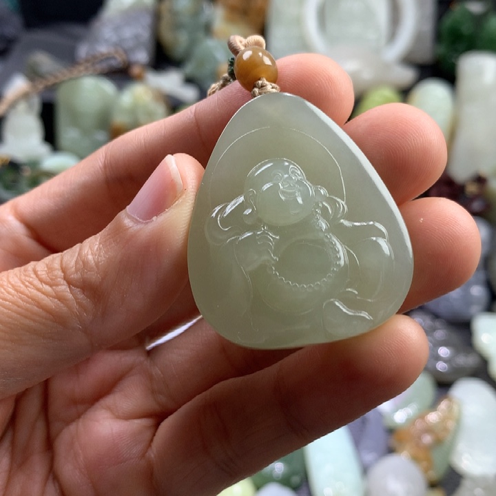 颈饰未镶嵌和田玉