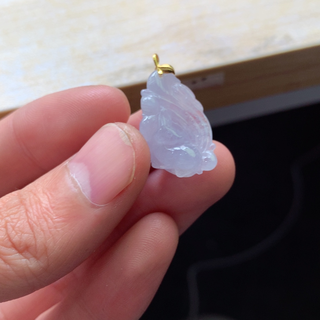 翡翠颈饰18K金镶嵌吊坠