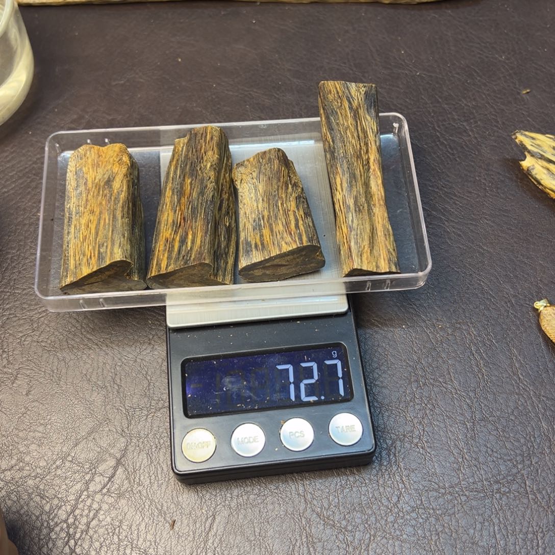 骏***原沉香碎屑沉香金沙叶