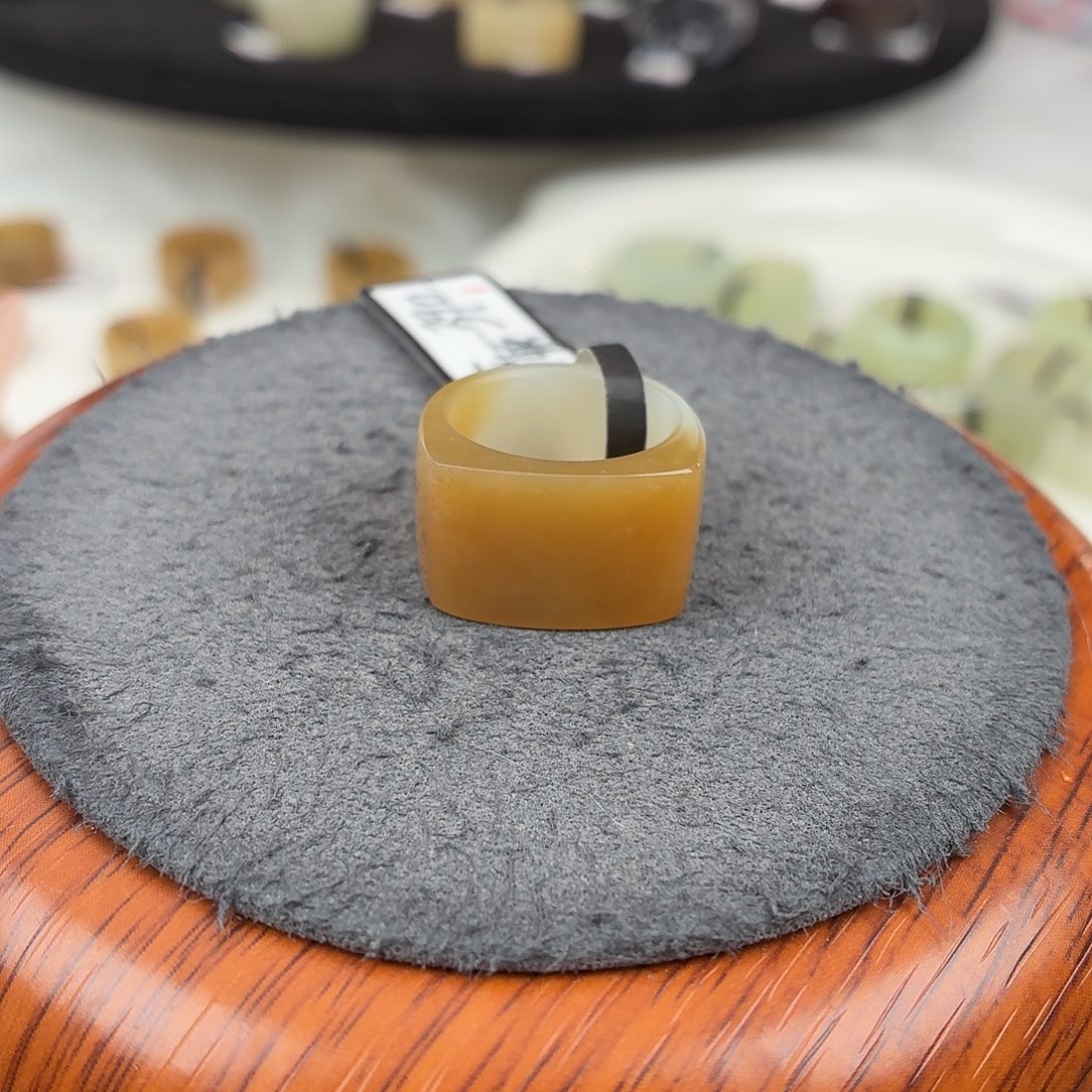 和田玉未镶嵌戒指b115糖白马鞍15.5