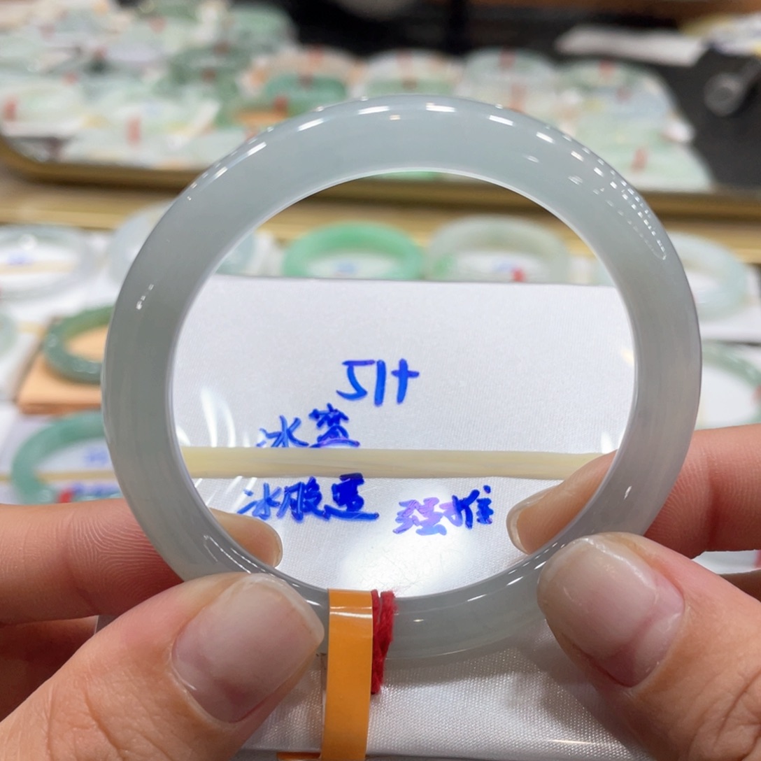 翡翠手镯未镶嵌51➕圆