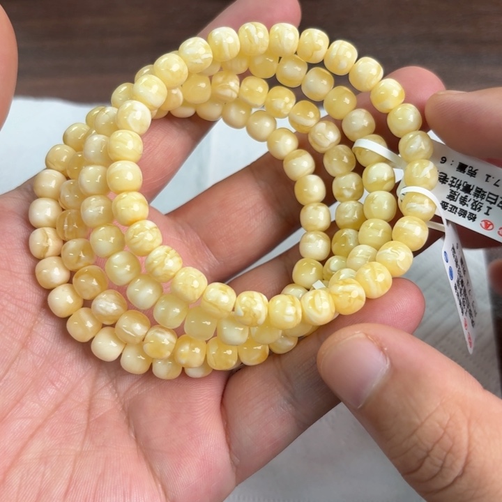 未镶嵌蜜蜡裸石010多样性发其一