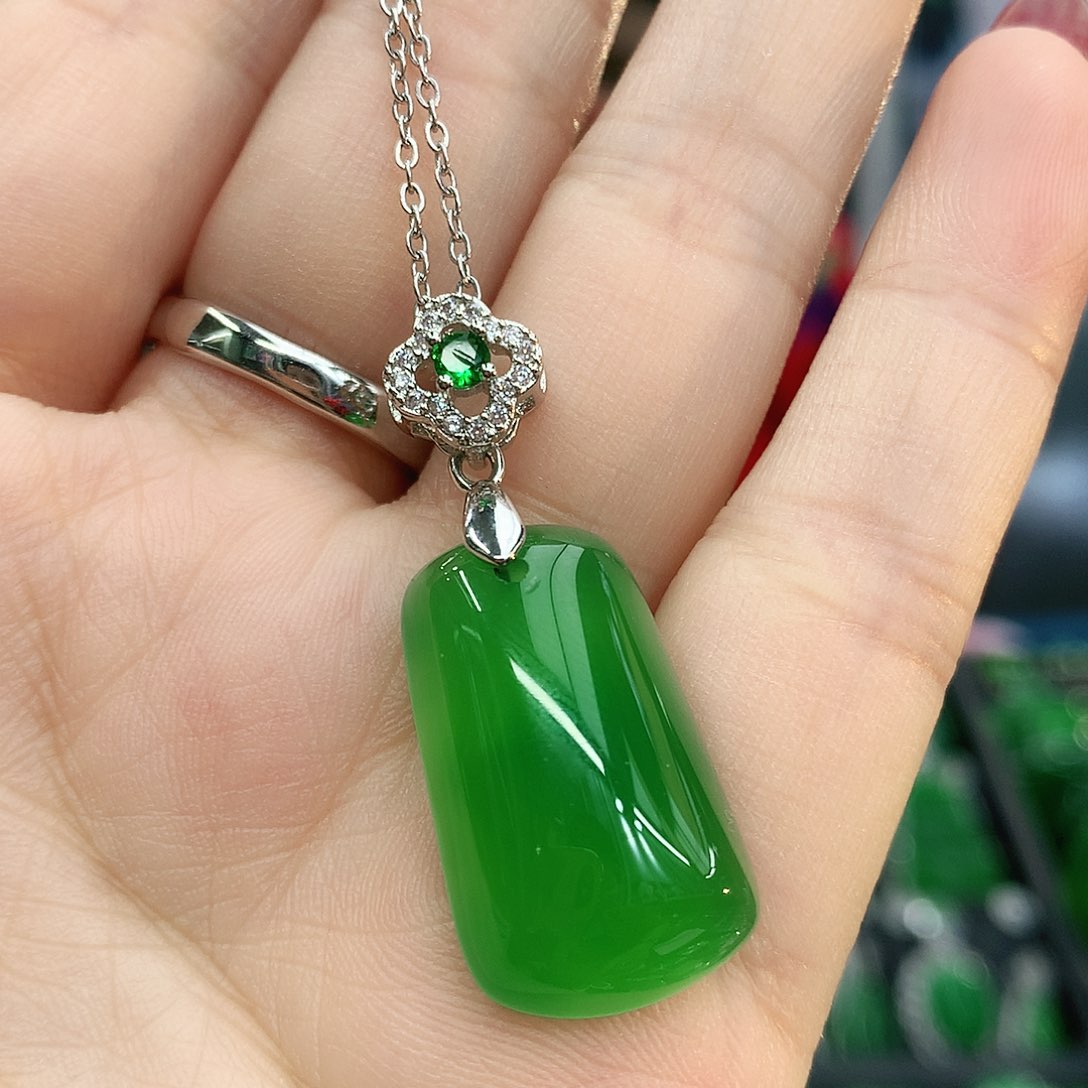 未镶嵌颈饰玛瑙/玉髓