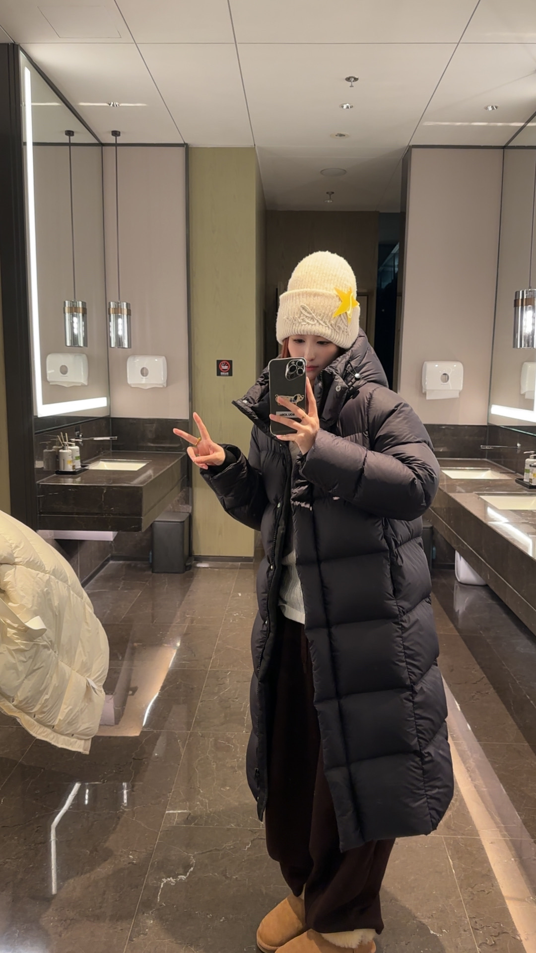 90白鹅绒长款女五防面料连帽极寒款