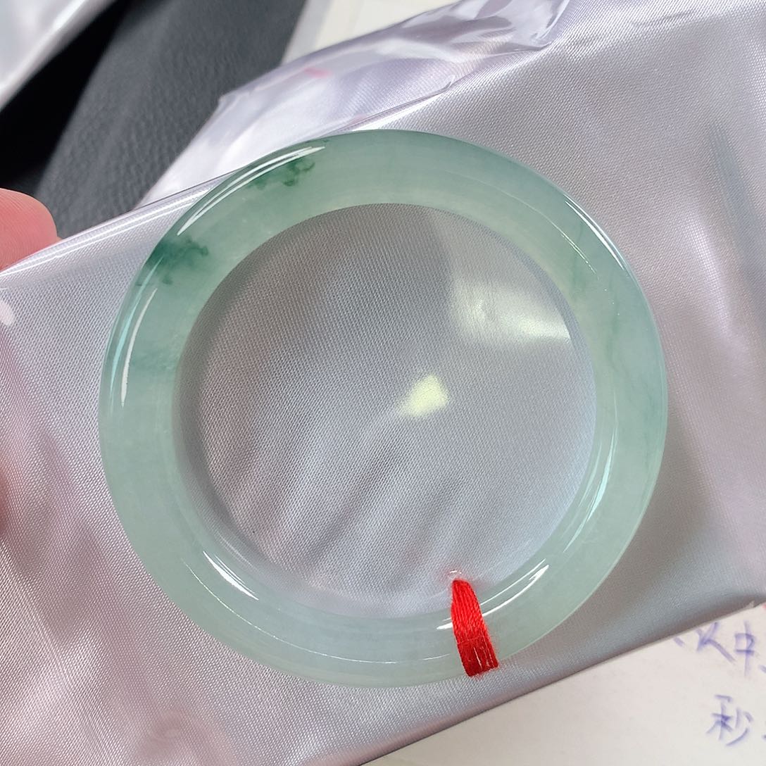 未镶嵌手镯翡翠冰透起荧光小灯泡①⑧⑦