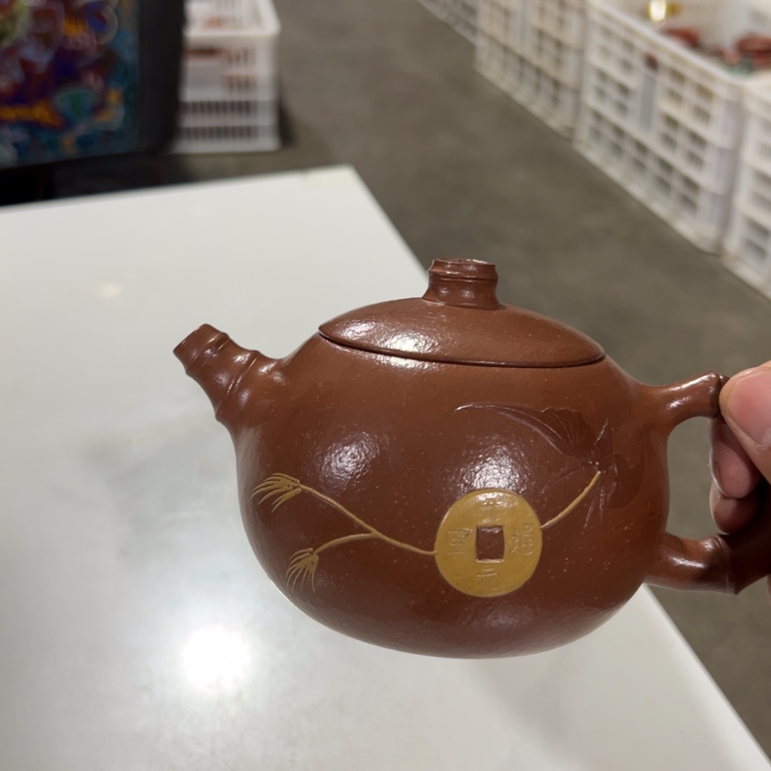 老厂紫砂壶一件！