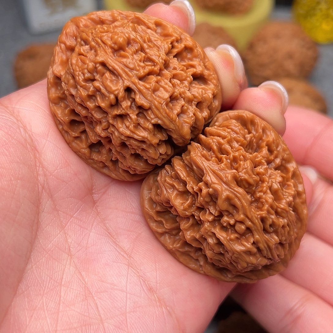 把件文玩核桃毕业高炮凹底红皮南疆41全品