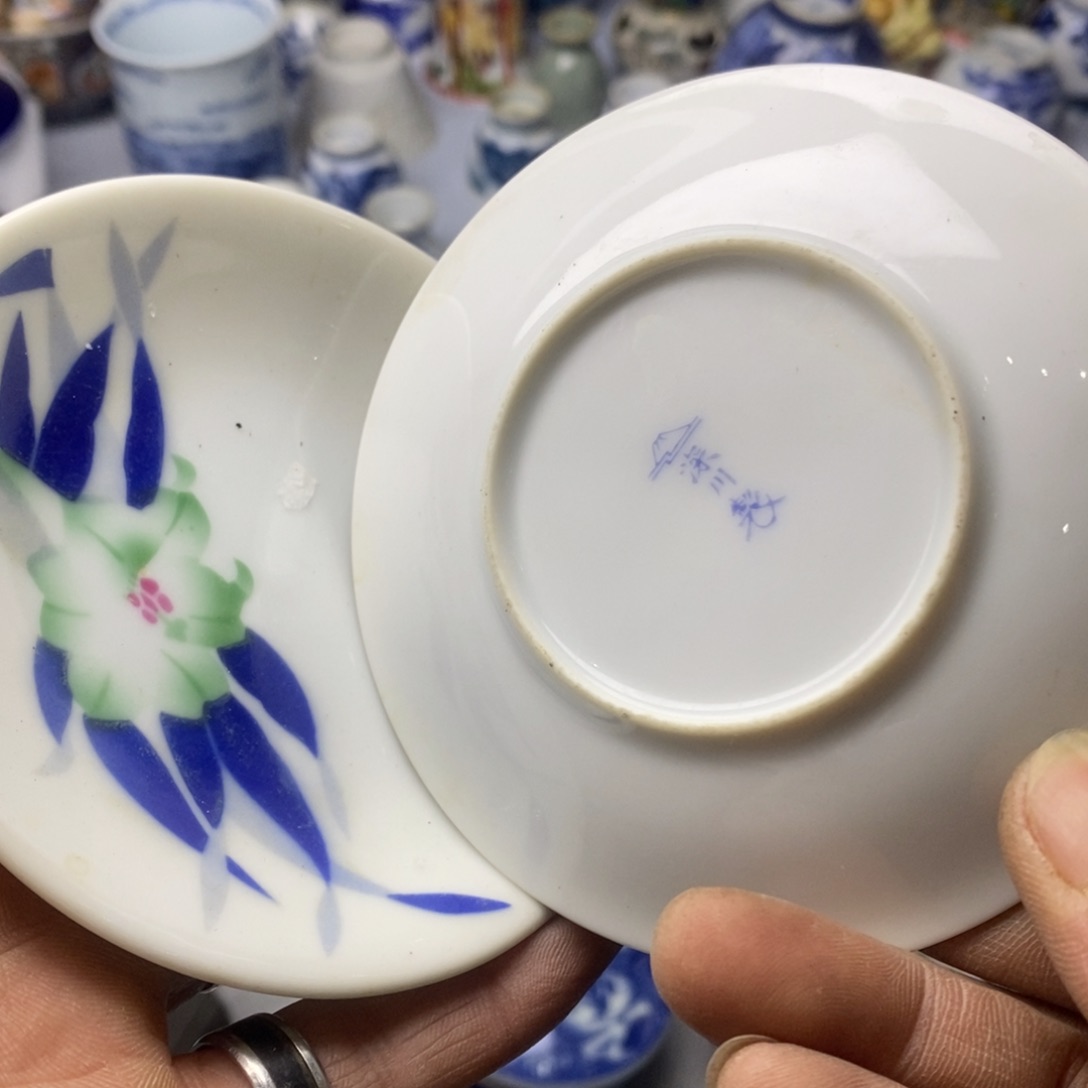 瓷片是因为她太喜欢了所以还是觉得