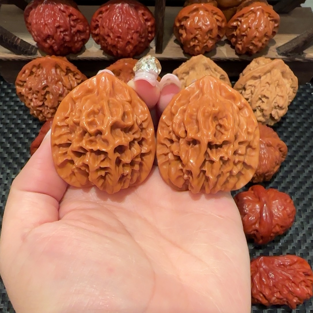 文玩核桃吊坠帝王41精品1400