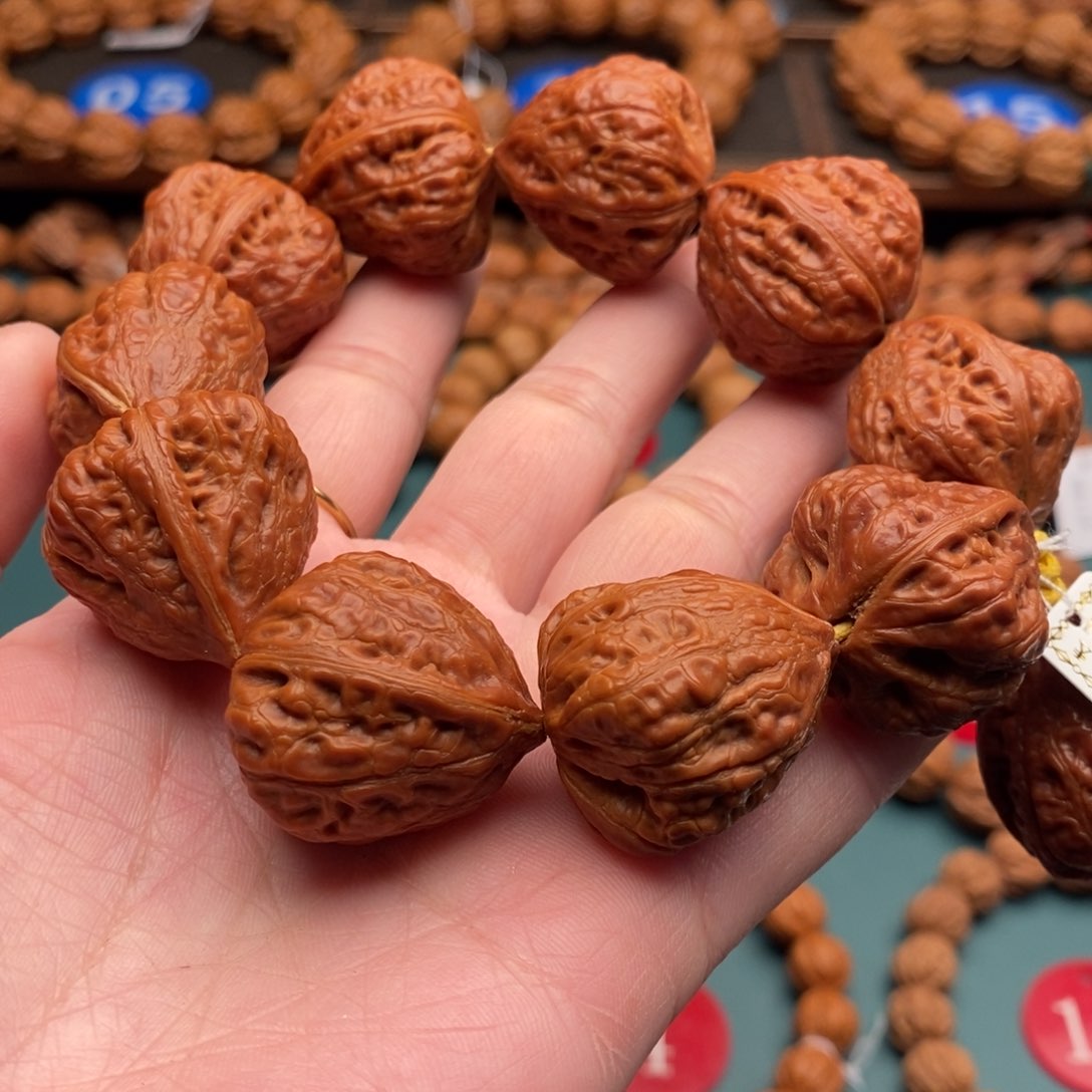 文玩核桃手串24尺寸糖三角