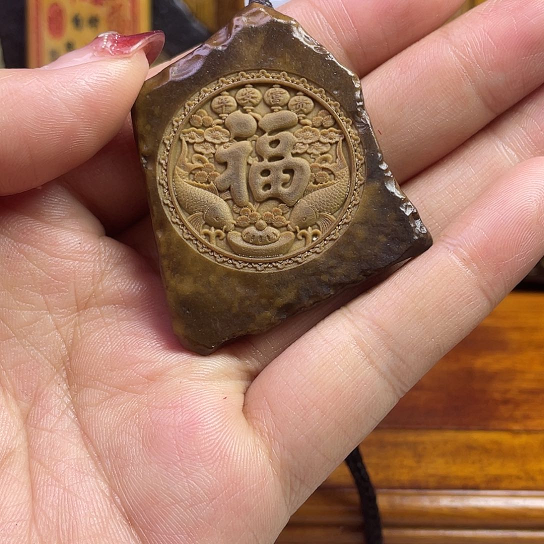 戈壁石558855225555655999985