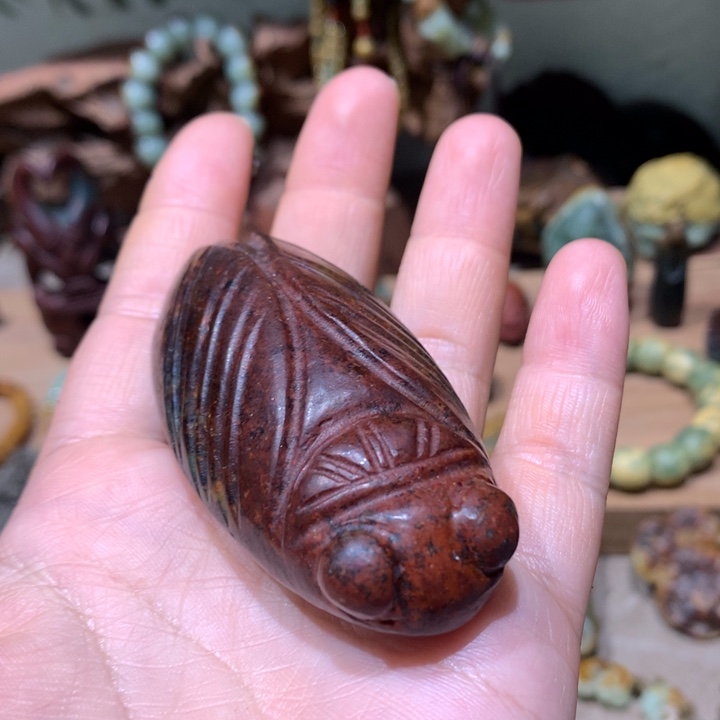 未镶嵌岫岩河磨玉（透闪石质玉）把件