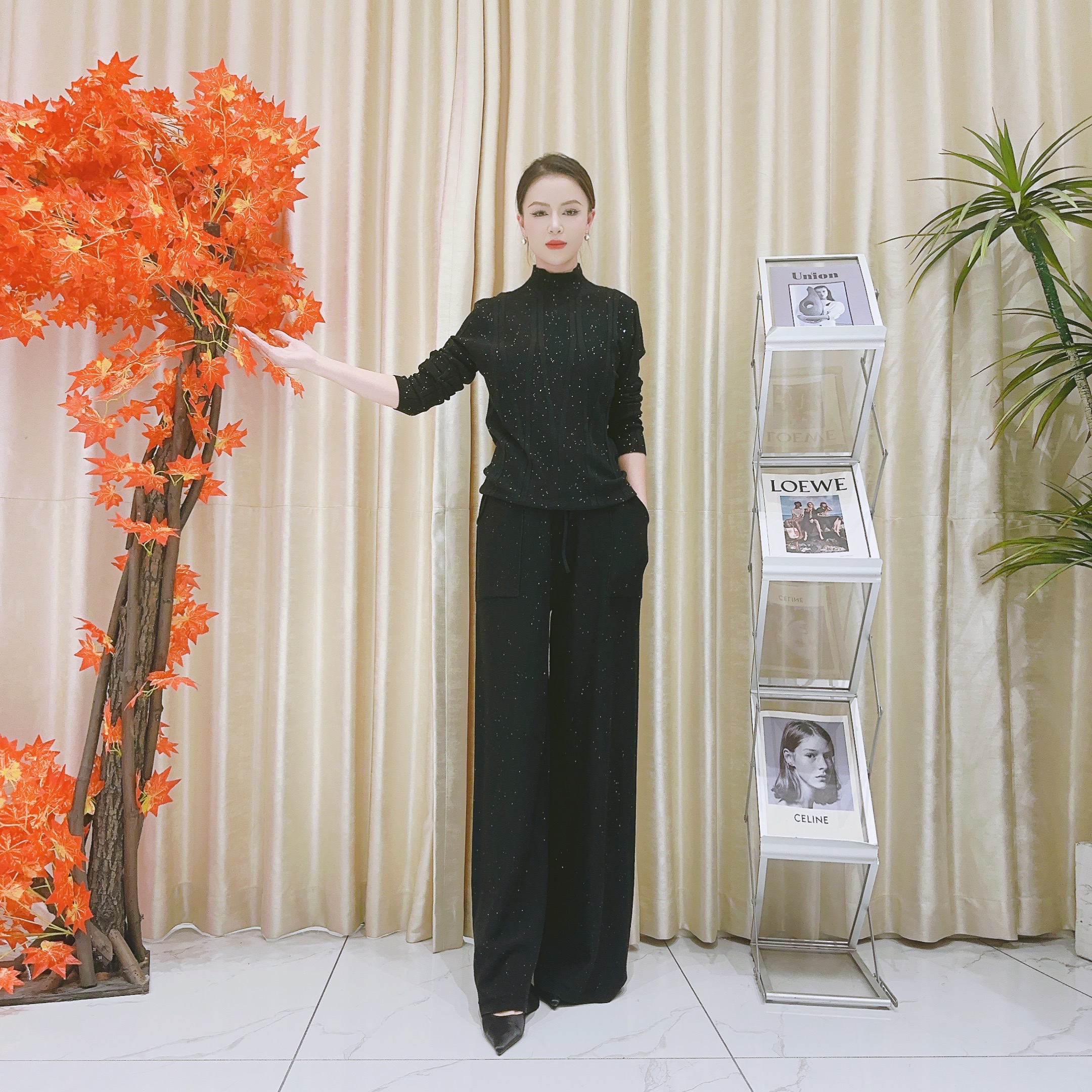 9979【单上衣】亮闪闪时尚轻奢气质休闲宽松针织衫黑色