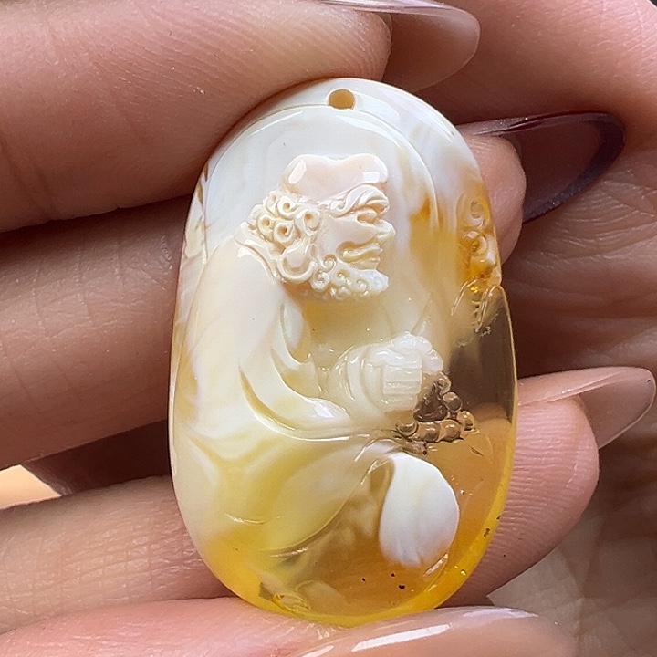 蜜蜡未镶嵌珠宝奇石