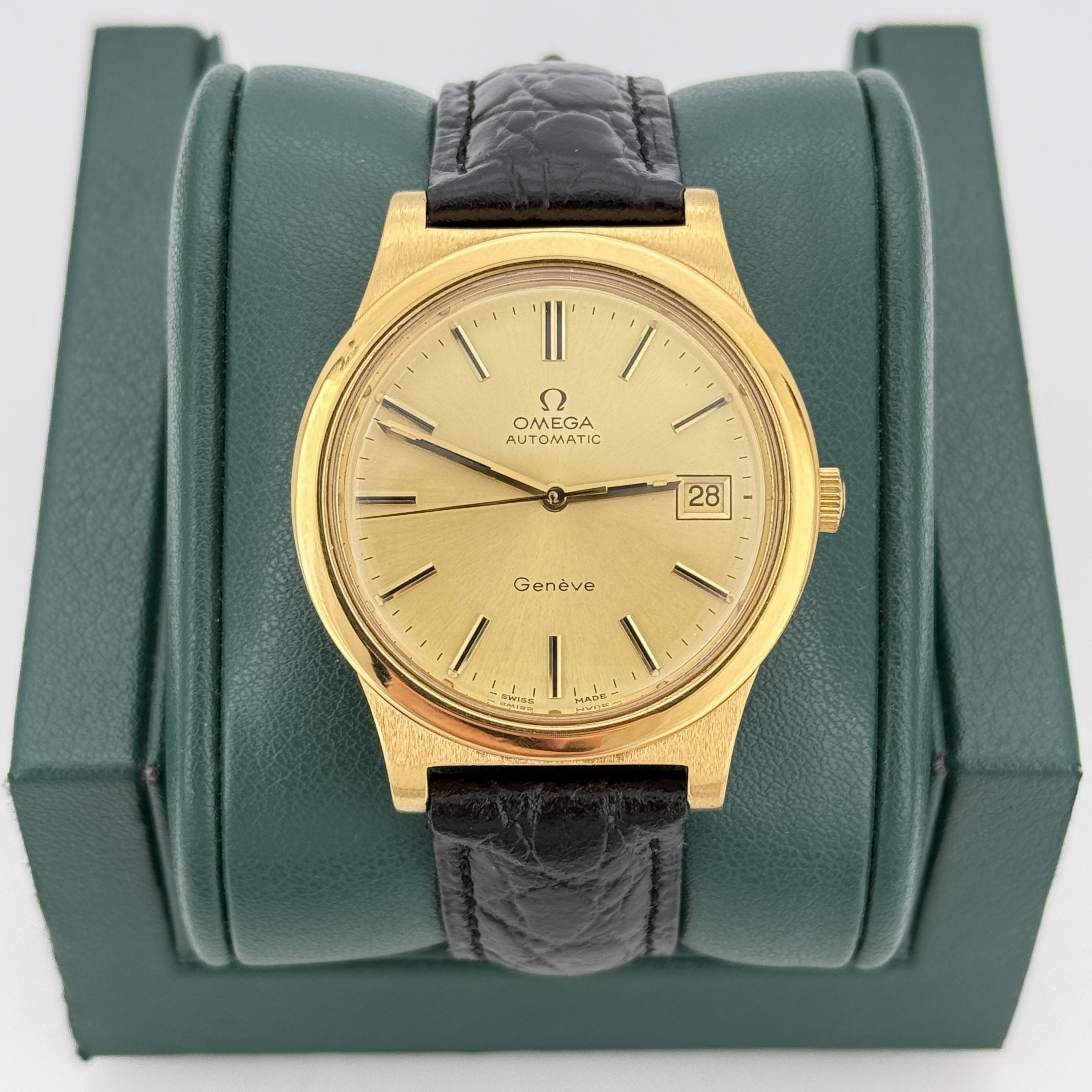 95新 Omega/欧米茄 表径36 日内瓦经典金色复古机械中古表 M1783