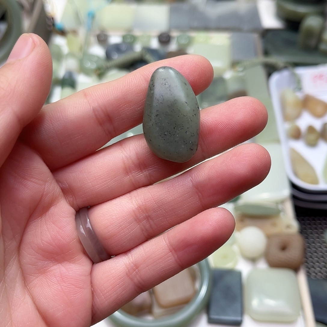 和田玉珠宝半成品未镶嵌