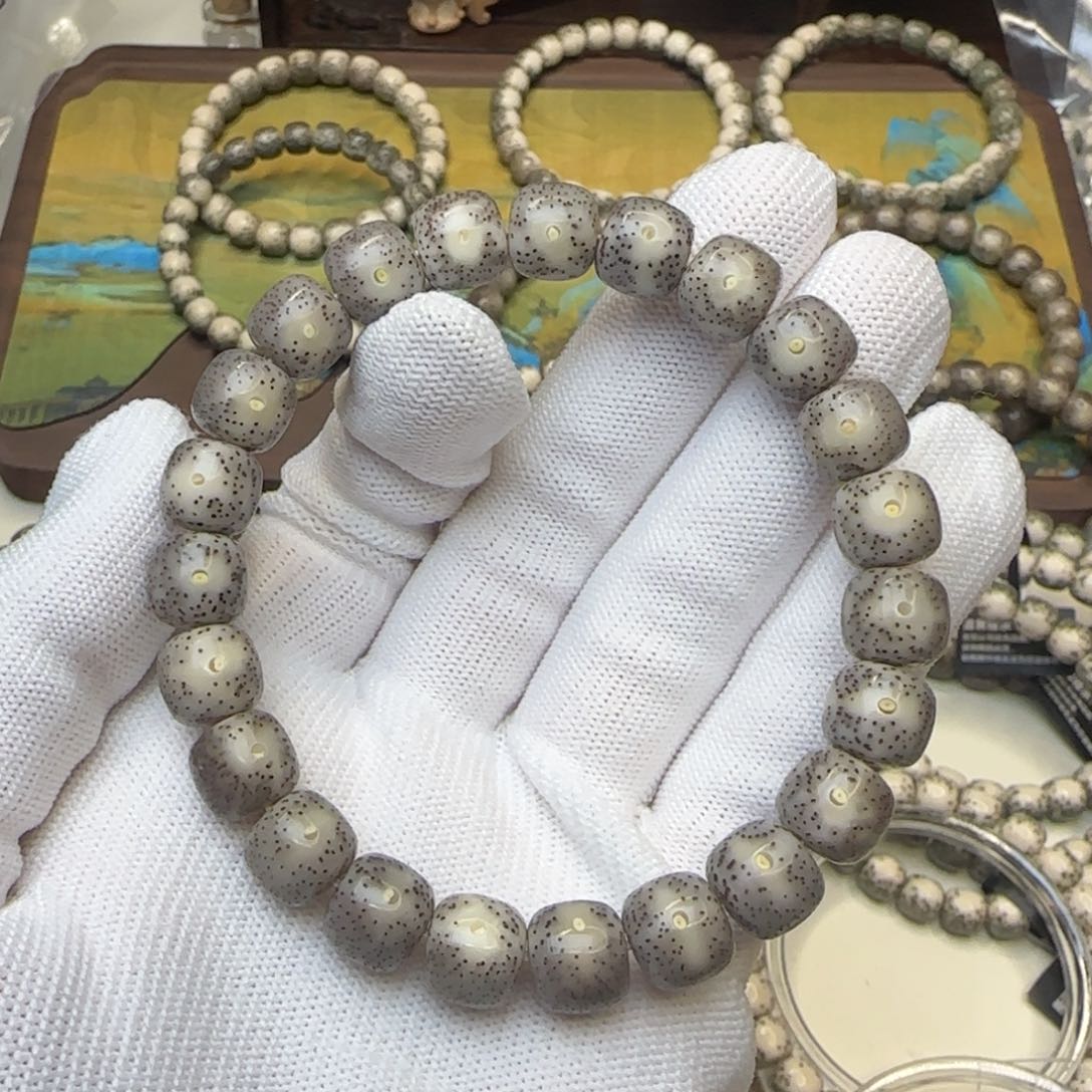 星月菩提手串涂*石玉灰冰牛毛星10×9