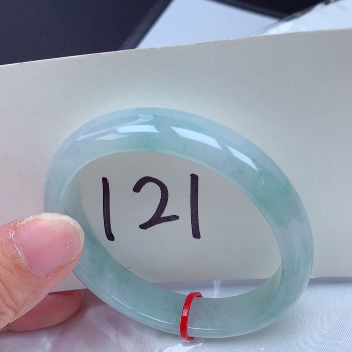 翡翠手镯（贵妃镯）未镶嵌翡翠