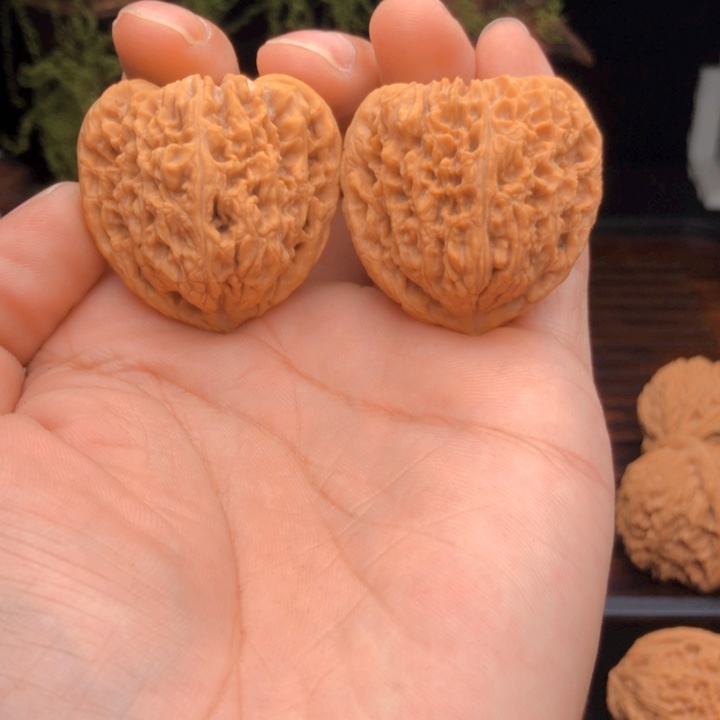 吊坠文玩核桃?****往南疆石