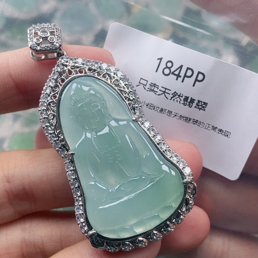 【闪购商品】颈饰未镶嵌翡翠
