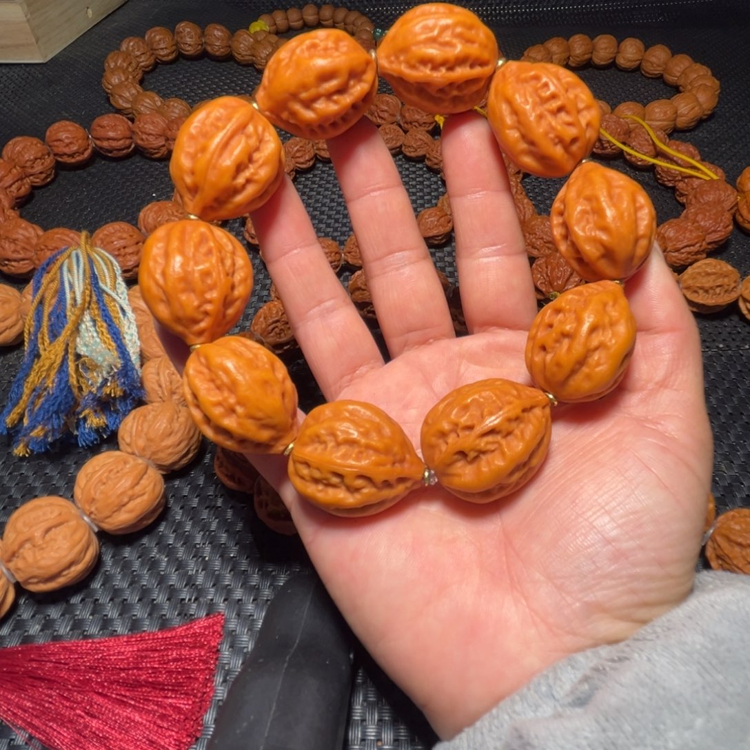 文玩核桃吊坠金丝大枣22