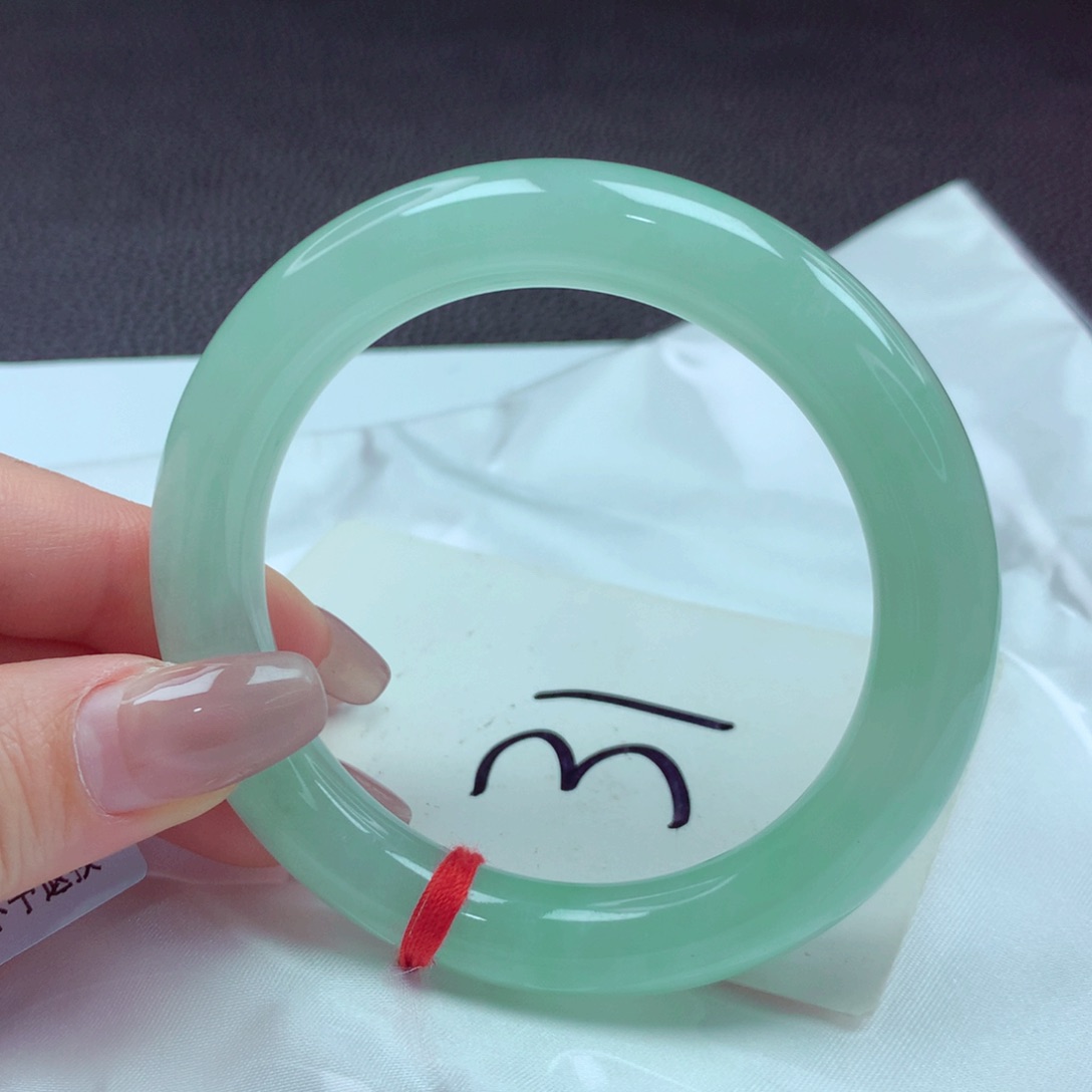 翡翠手镯未镶嵌手镯56