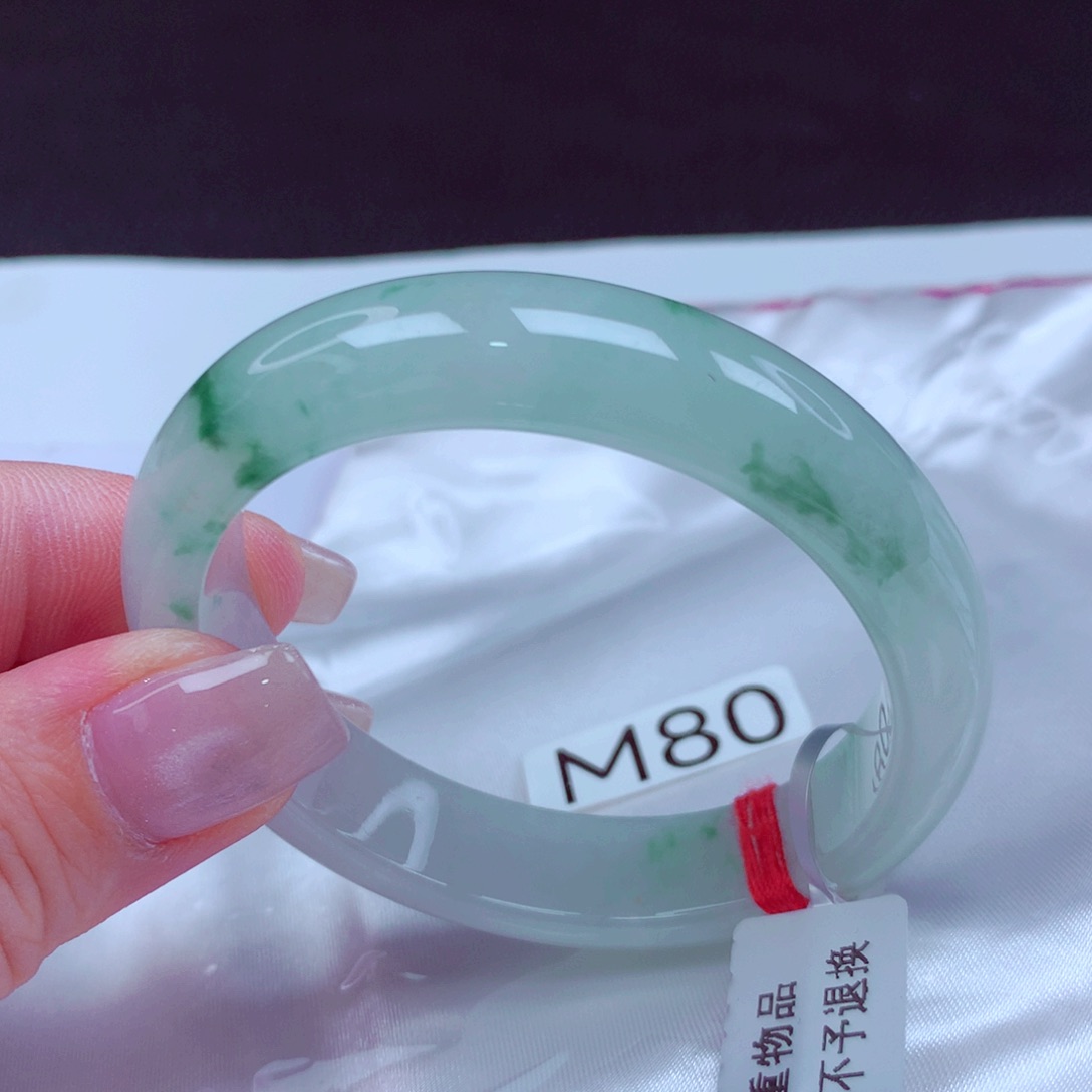 翡翠手镯未镶嵌手镯88