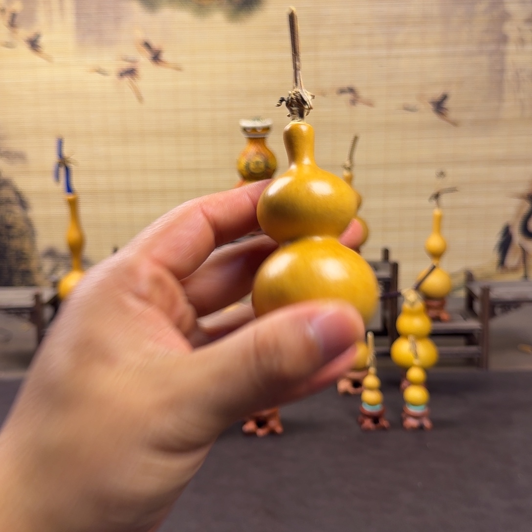 唐***香天然小葫芦手把件