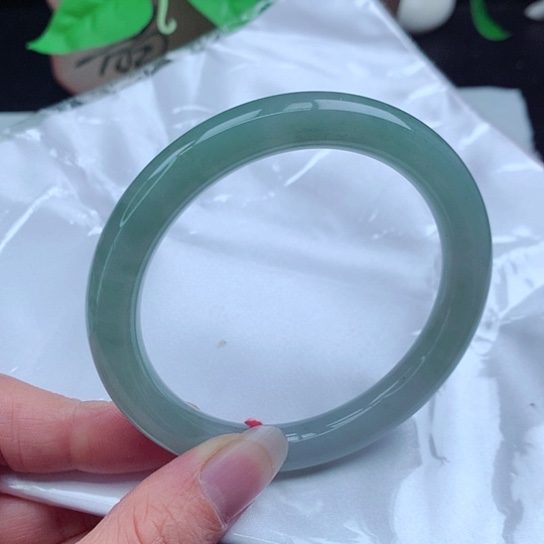 翡翠手镯未镶嵌       圆条59