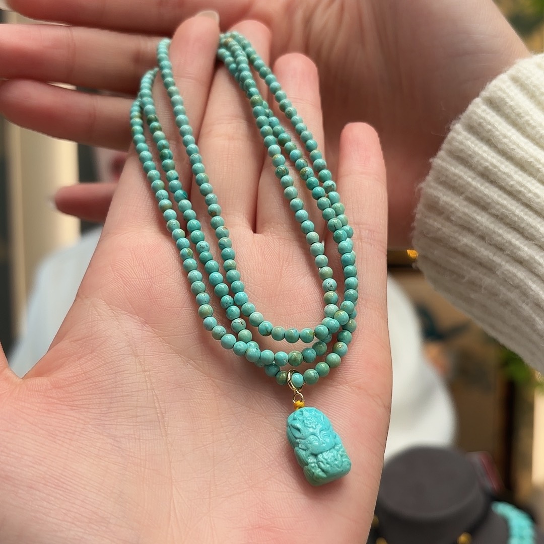 绿松石未镶嵌颈饰