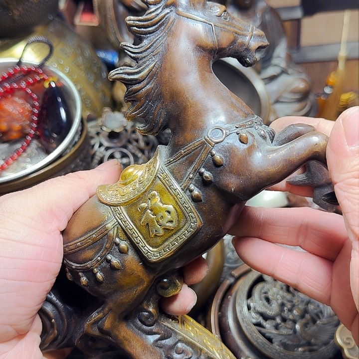 铜器摆件收收藏藏