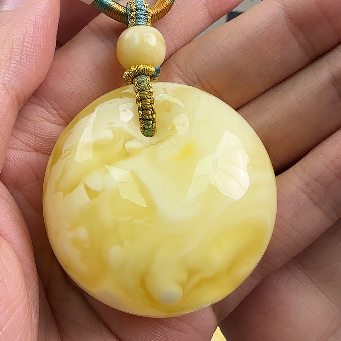 J***y琥珀未镶嵌珠宝奇石