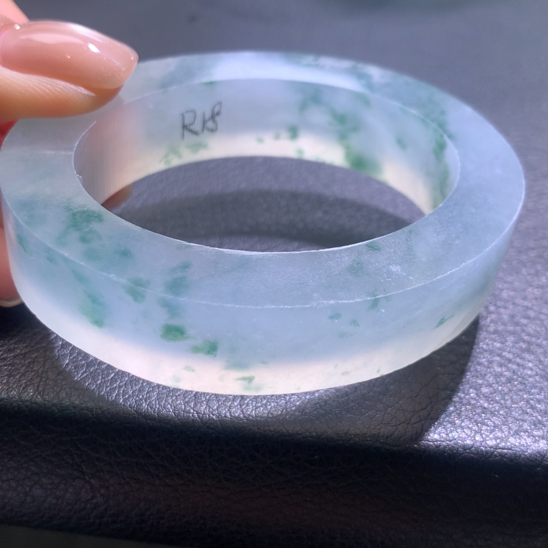 定制翡翠手镯未镶嵌