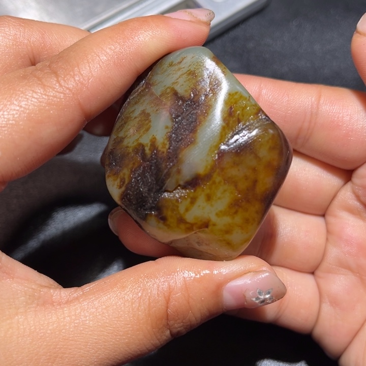 和田玉未镶嵌珠宝奇石