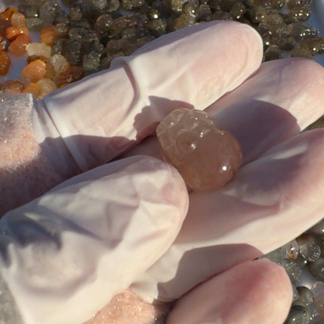 水晶未镶嵌珠宝半成品兔毛貔貅