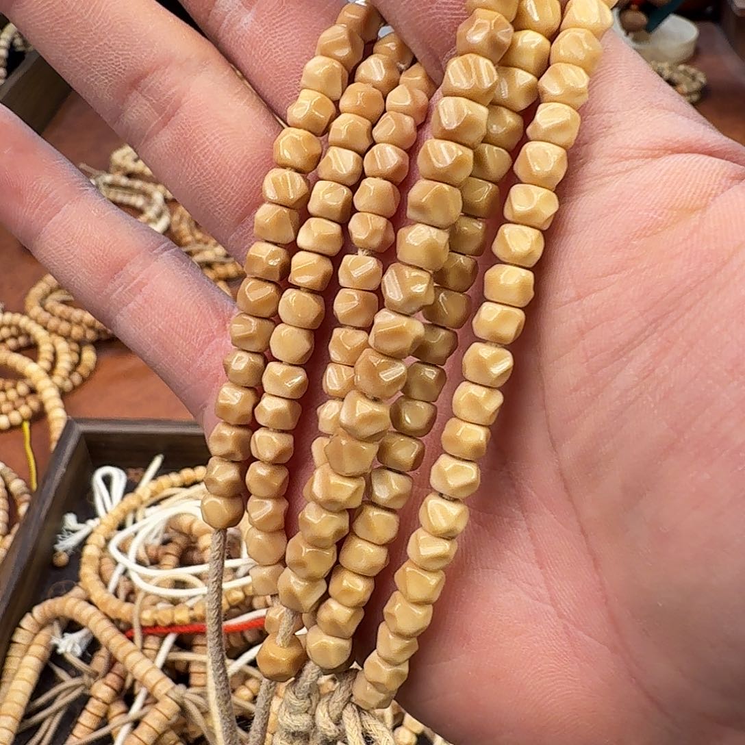 手串菩提根/象牙果龙脊菩提无相手持