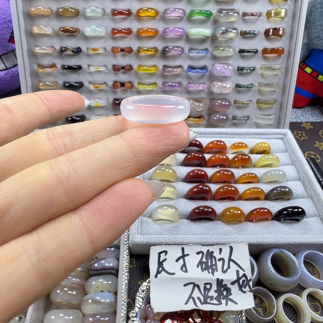玛瑙/玉髓未镶嵌戒圈B13不退换17.5港16