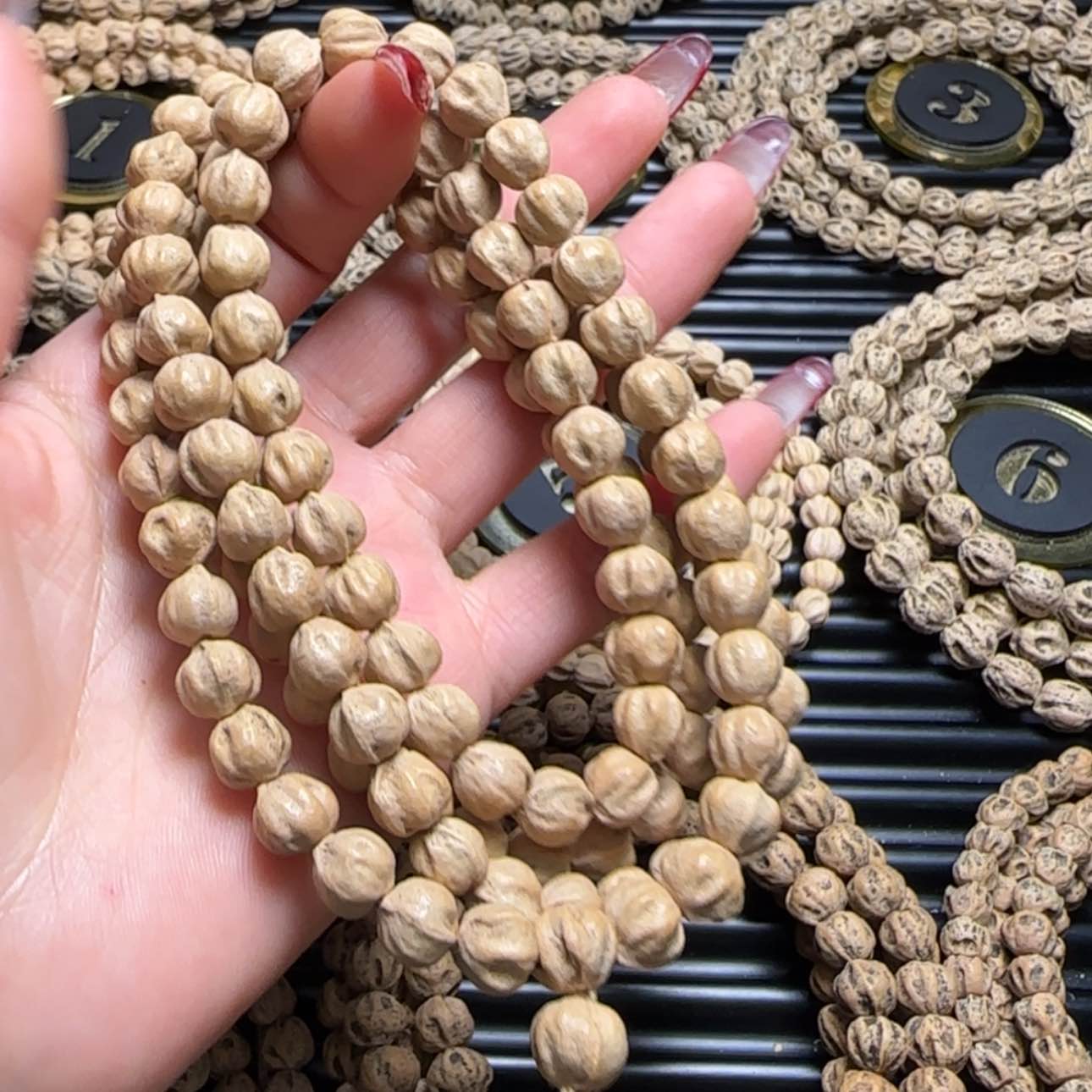 【闪购商品】柏香籽/百香籽吊坠八*牙