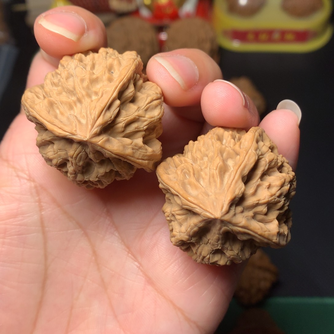 吊坠文玩核桃丁字野牛