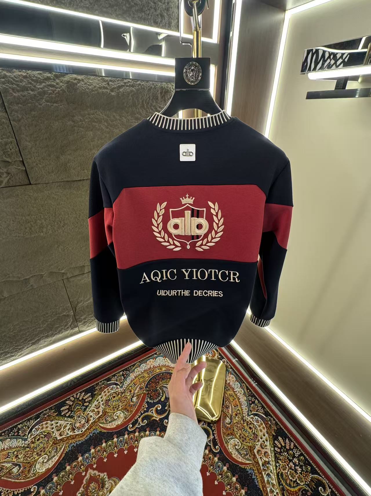 【ELK】2025冬季男士拼色長袖刺耐磨百搭重工卫衣107款01