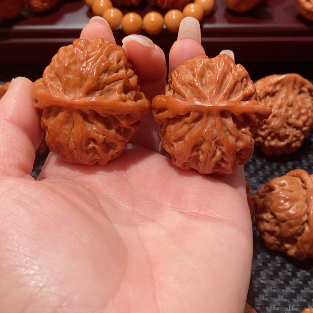 文玩核桃把件苹果园