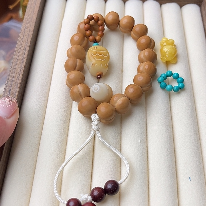 丫***O柯基，小熊，葫芦，卡环