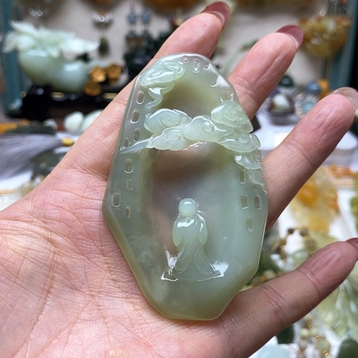 蛇纹石玉颈饰未镶嵌