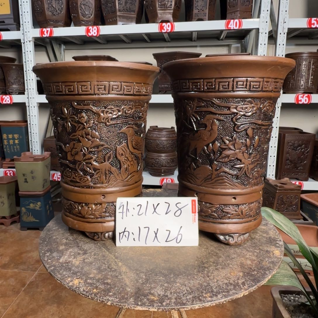 紫砂花盆，有1厘米左右尺寸差距，有色差