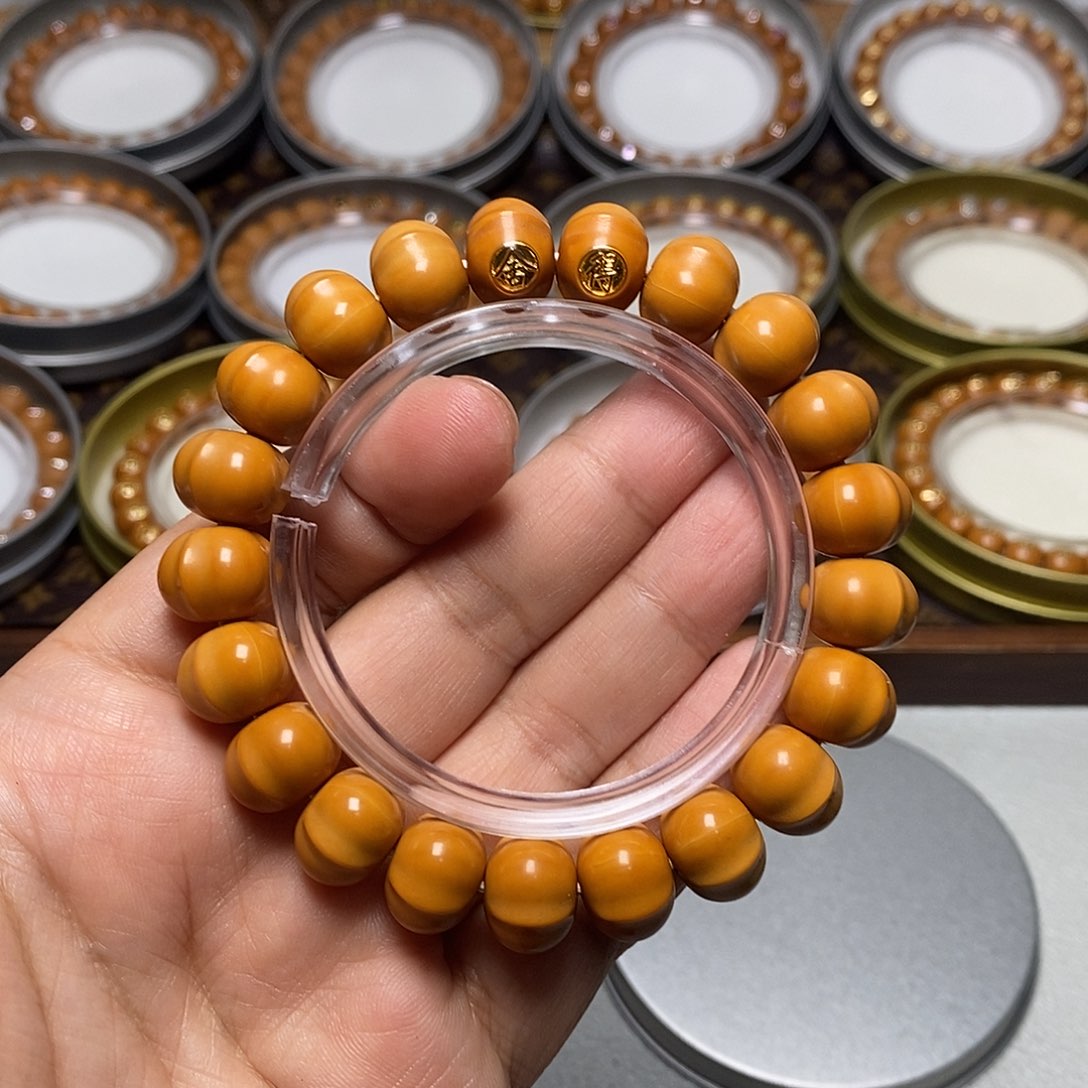 猴头核桃手串42号双标飞碟三花鲨鱼鳍13左右